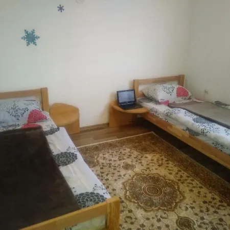Emrah Apartman *